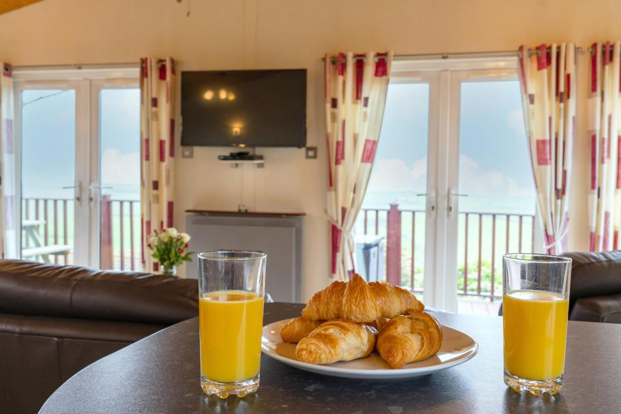 Finest Retreats - Whitsand Bay Lodge Torpoint Buitenkant foto