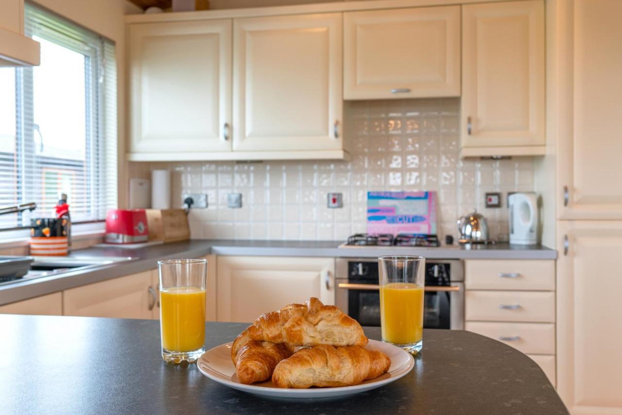 Finest Retreats - Whitsand Bay Lodge Torpoint Buitenkant foto