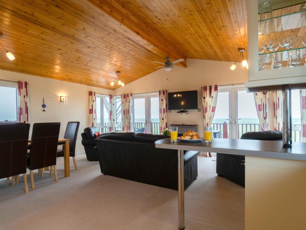 Finest Retreats - Whitsand Bay Lodge Torpoint Buitenkant foto
