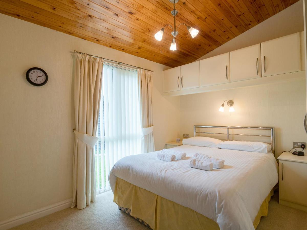 Finest Retreats - Whitsand Bay Lodge Torpoint Buitenkant foto